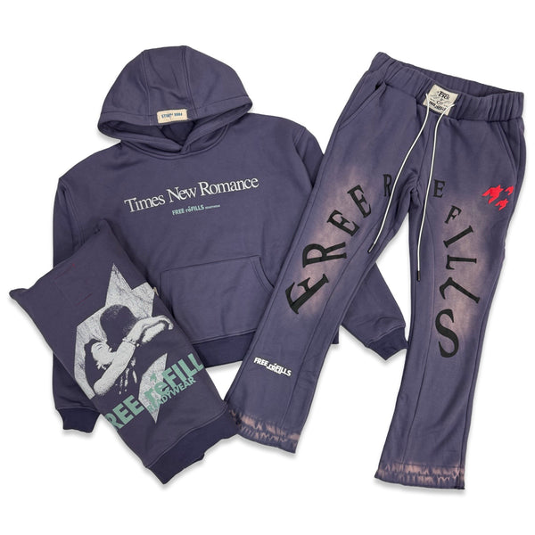 Free reFills “Romance” Jogging Set